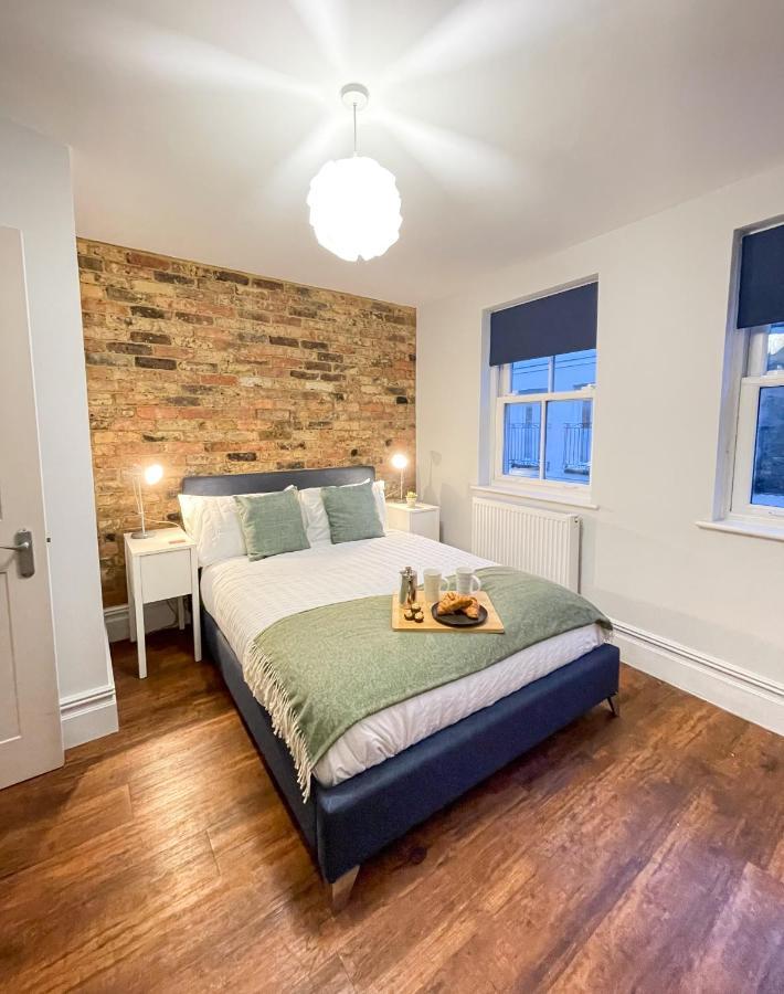 Stunning Brighton Seaside 2-Bedroom Townhouse With Patio, Sleeps 6 Extérieur photo