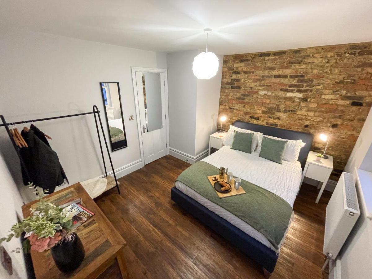 Stunning Brighton Seaside 2-Bedroom Townhouse With Patio, Sleeps 6 Extérieur photo